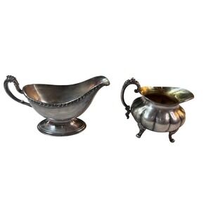 Vintage Oneida Tudor Plate Henley Silverplate Gravy Boat & Melon Creamer Set
